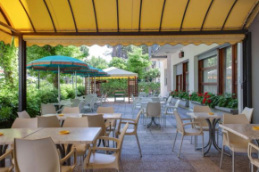 Отель Hotel Esedra  Милано Мариттима